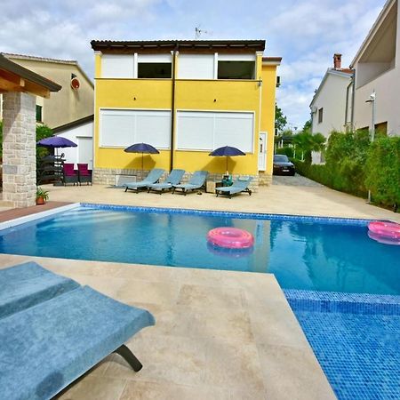 Apartments House Anna For Max 13 Persons In Porec, Pet Friendly Poreč Exterior foto
