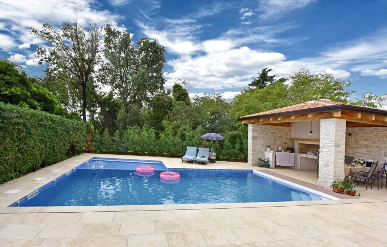 Apartments House Anna For Max 13 Persons In Porec, Pet Friendly Poreč Exterior foto