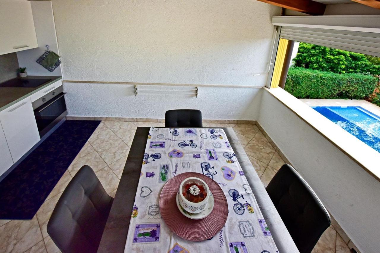 Apartments House Anna For Max 13 Persons In Porec, Pet Friendly Poreč Exterior foto